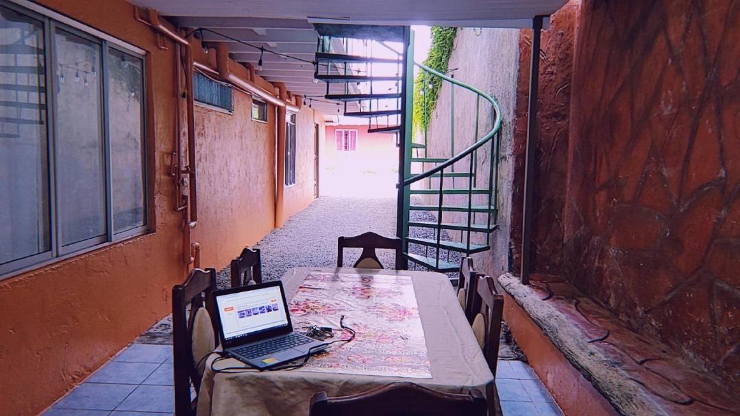 Alpha Arenal Hostel ラ・フォルトゥナ エクステリア 写真