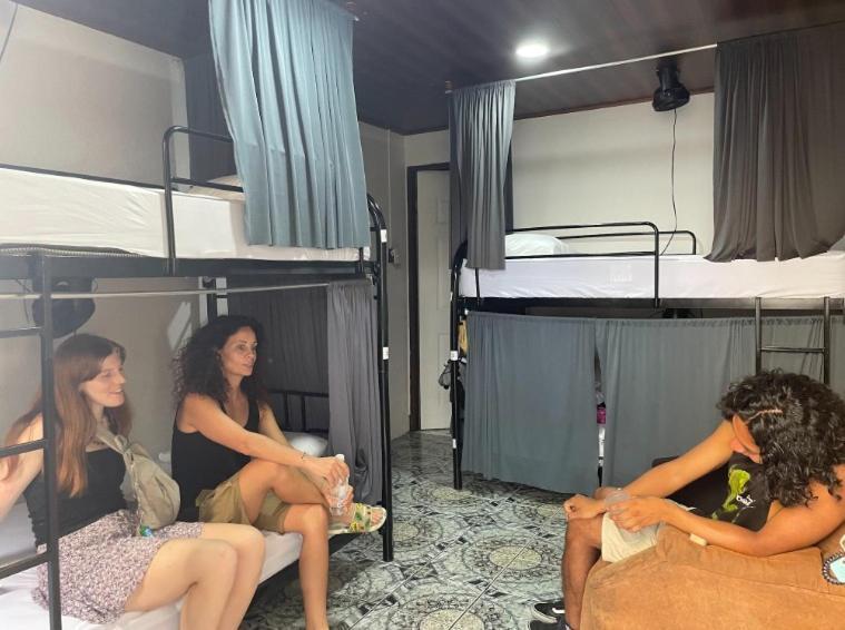Alpha Arenal Hostel ラ・フォルトゥナ エクステリア 写真